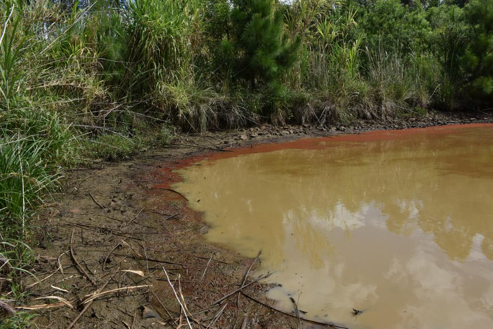 A falta de água já atinge as comunidade rurais e a cidade. Prefeituras estão distribuindo água no interior (Foto: Ascom/Três Passos)