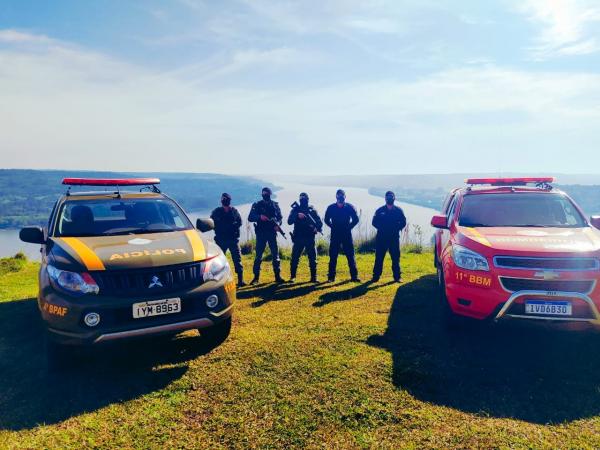 4º BPAF juntamente com guarnição dos Bombeiros Militares e apoio de diversos órgãos e da comunidade, vem adotando medidas efetivas de prevenção e combate aos crimes transfronteiriços - Foto: BM Divulgação