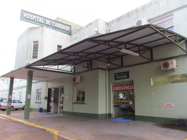 Paciente estava internada na Unidade de Terapia Intensiva do Hospital de Caridade de Três Passos (Foto: Reprodução/Rádio Alto Uruguai FM)