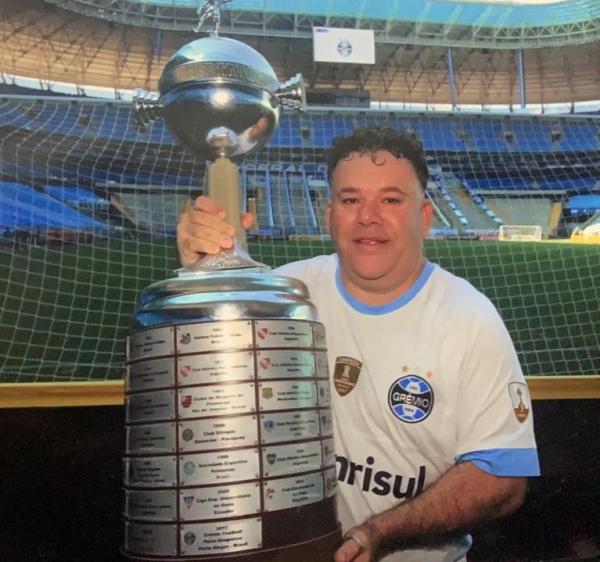 Cláudio Antônio da Silva, popular Fofão, morreu na noite do domingo (06/09), no Hospital Santo Antônio de Tenente Portela (Foto: Reprodução/Facebook)