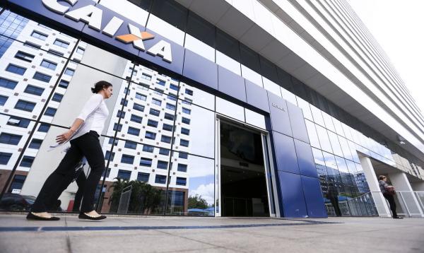 Aqueles que tiveram os pagamentos retidos vão receber todas as parcelas a que têm direito de uma só vez, dentro do ciclo 2 - Foto: Marcelo Camargo/Agência Brasil