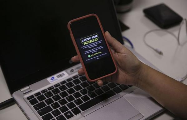 Ministério da Saúde lança serviço de combate às fake news. O canal no WhatsApp possibilitará que a população consulte se a notícia que recebeu nas redes sociais é verdadeira ou falsa. (Foto: Divulgação/Valter Campanato/Agência Brasil)