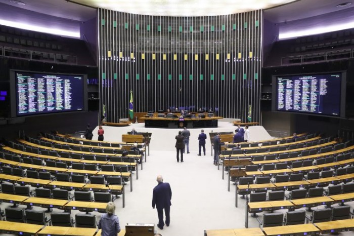 Deputados votam projetos no Plenário - (Foto: Bruno Spada/Câmara dos Deputados)