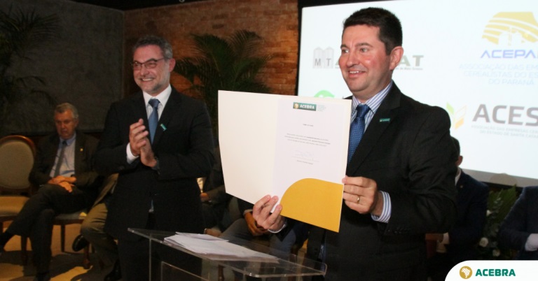 Empossado presidente da Associação das Empresas Cerealistas do Brasil (ACEBRA), o advogado e ex-deputado federal, Jerônimo Goergen, ressaltou que se sente motivado para representar o segmento que é fundamental para o Agronegócio brasileiro (Foto: ACEBRA/D