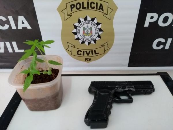 Simulacro de pistola pode ter sido usada em dois roubos ocorridos em Tenente Portela (Foto: Divulgação)