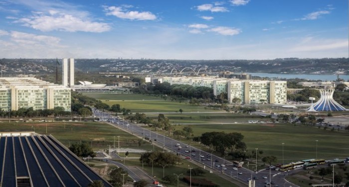 Esplanada dos Ministérios, em Brasília, onde trabalham milhares de servidores públicos - (Foto: Depositphotos)