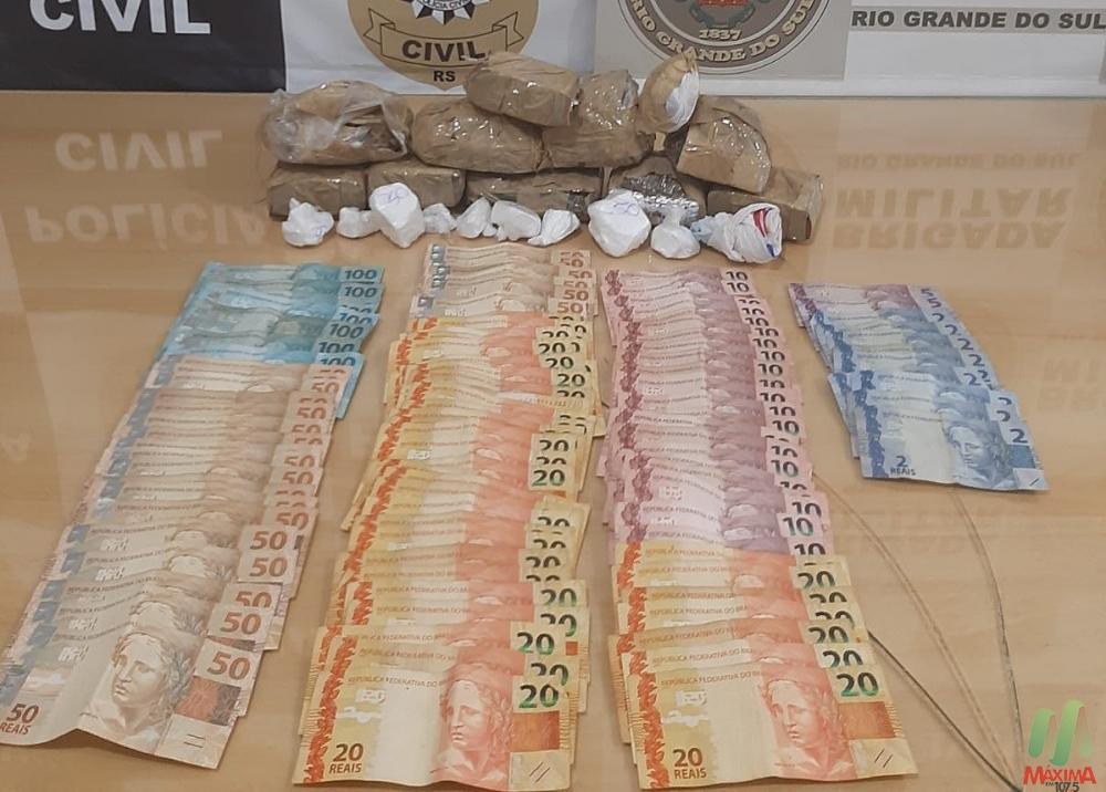 Drogas e dinheiro apreendido em Sarandi (Foto: Polícia Civil)