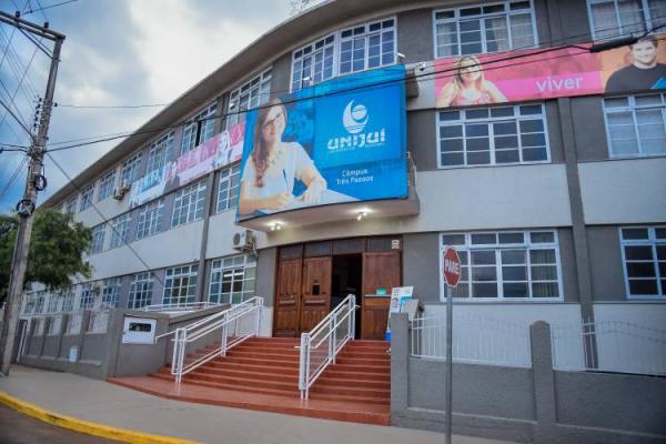 Unijuí está presente em nossa região em Ijuí, Três Passos, Palmeira das Missões e Santa Rosa (Foto: Arquivo/Rádio Alto Uruguai)