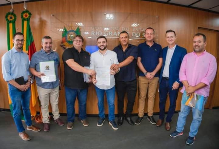 Comitiva de Redentora foi recebida pelo vice-governador do estado (Foto: Divulgação)