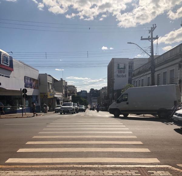 Comércio e serviços foram os setores da economia que mais apresentaram fechamento de vagas no período analisado (Foto: Diones Roberto Becker)