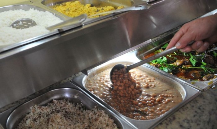 Tíquetes deverão ser usados exclusivamente para a aquisição de alimentos - (Foto: Antonio Cruz/ABr)