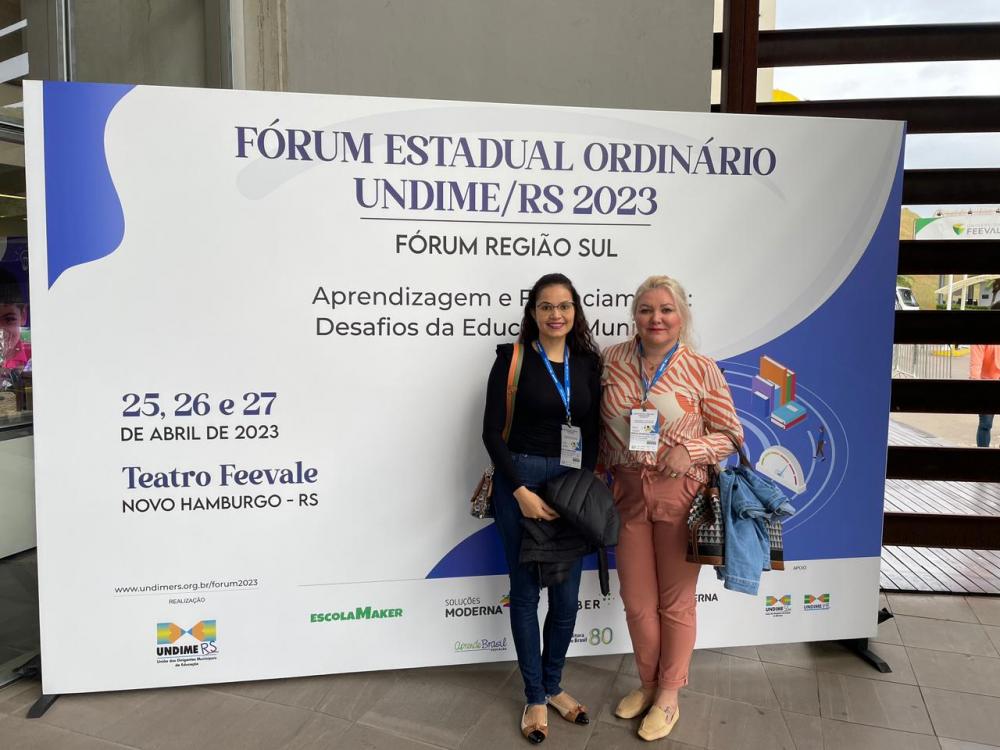 Professoras participaram do evento que reuniu dirigentes de todo o estado (Foto: Divulgação/Ascom/Derrubadas)