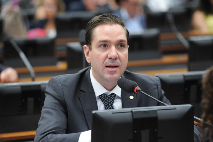 Eduardo Bismarck recomendou a aprovação da proposta - (Foto: Billy Boss/Câmara dos Deputados)