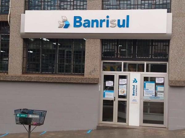 Unidade bancária disponibiliza apenas autoatendimento nos caixas eletrônicos - Foto: Bruna Corrêa - Rádio Alto Uruguai