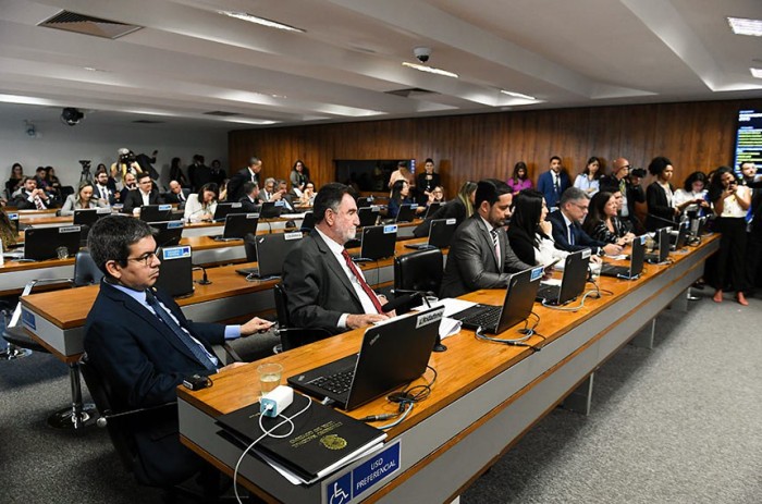 Senadores e deputados na votação do texto, nesta quarta - Foto: Jefferson Rudy/Agência Senado