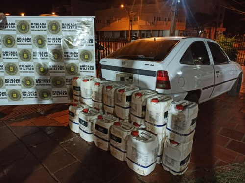 Agrotóxicos foram apreendidos durante a ação (Foto: Brigada Militar/Jornal Folha Cidade e Portal FC)