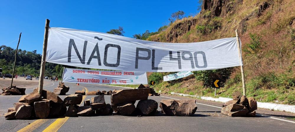 Trecho está fechado desde a manhã de hoje (Foto: Tani Gobbi/Rádio Seberi)