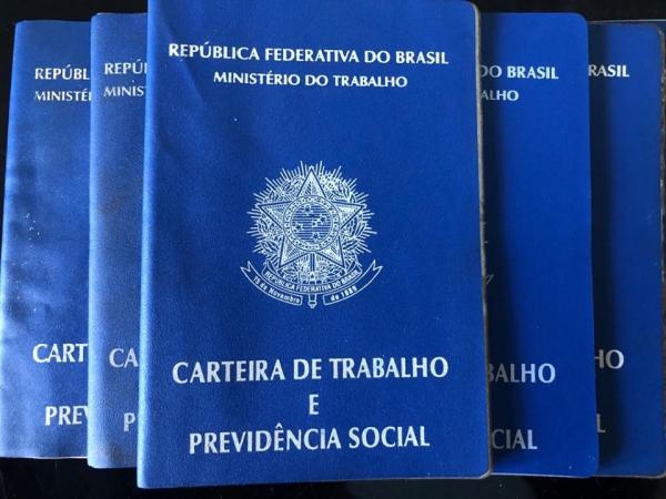 Brasil pode terminar o ano com o fechamento de cerca de 300 mil postos de trabalho (Foto: Diones Roberto Becker)