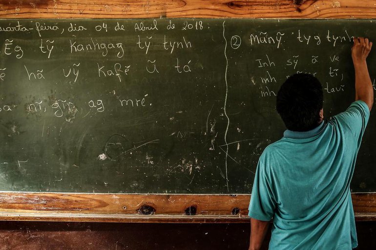 Ministério Público entrou com ação pedindo a imediata reforma das escolas (Foto: Carlos Macedo / Agencia RBS)