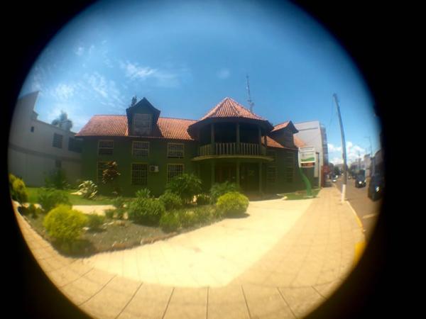 Centro Cultural está situado na Avenida Redenção (Foto: Diones Roberto Becker)