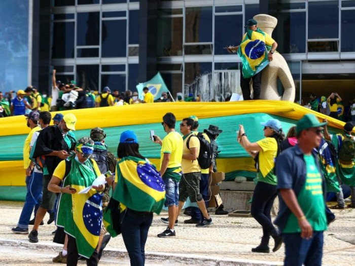 Atos de vandalismo Praça dos Três Poderes - (Foto: Marcelo Camargo/Agência Brasil)
