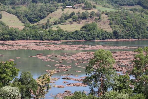 Imagem do Rio Uruguai publicada no Facebook da Prefeitura Municipal de Itapiranga na quarta-feira (25/11) (Foto: Reprodução/Facebook)