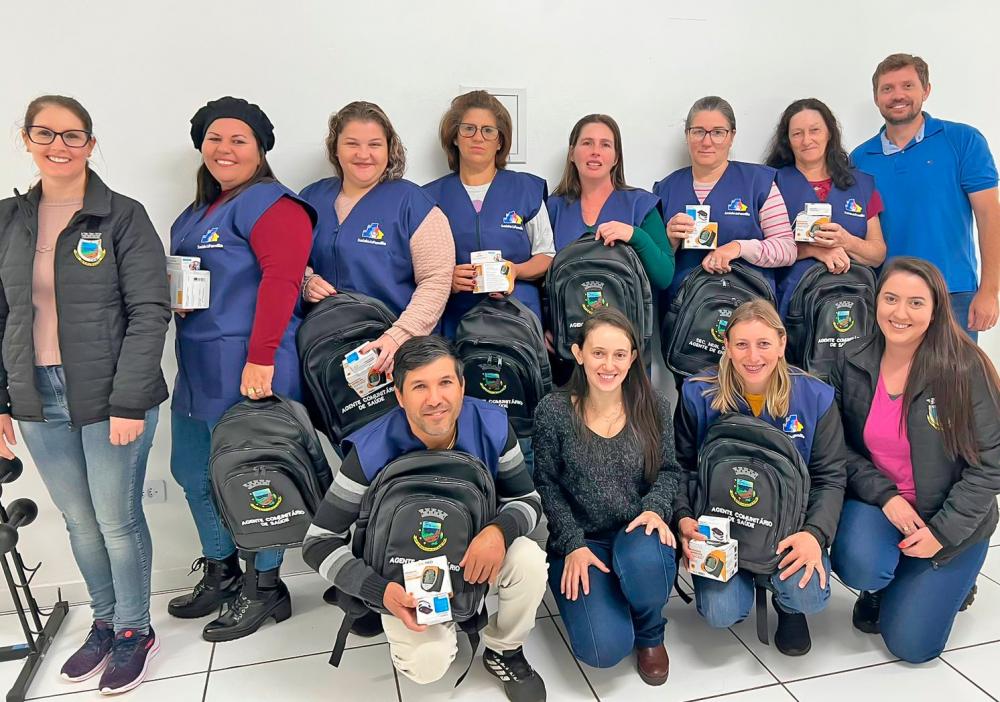 Agentes receberam os kits da saúde municipal (Foto: Prefeitura de Derrubadas)
