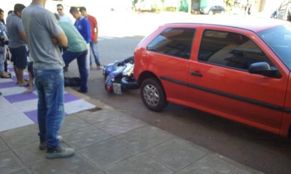 Fato aconteceu na tarde desta sexta-feira, na Avenida Luiz Carlos Prestes (Foto: Maicon Spanic) 