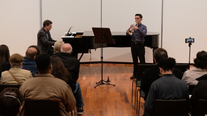 Pianista André Carrara e o aluno de trompete Moizes Cunha estão entre os músicos que irão se apresentar -Foto: Divulgação Ospa