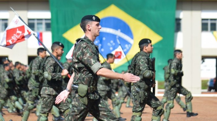 Limites da atuação política das Forças Armadas gera controvérsias - (Foto: Marcello Casal Jr./Agência Brasil)