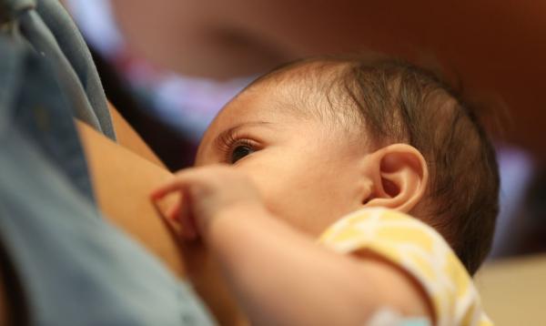 Amamentação é uma das intervenções mais efetivas para a redução da mortalidade infantil (Foto: Elza Fiuza)