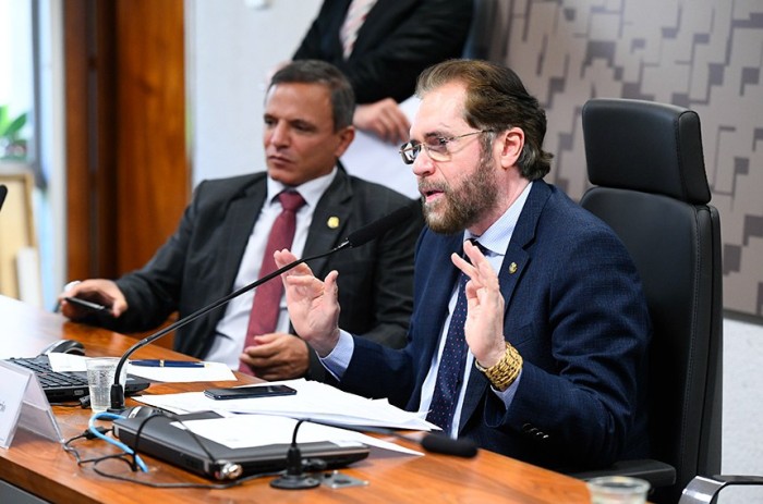 Plínio Valério presidirá a CPI das Ongs, a qual propôs; Marcio Bittar (à esq.) será o relator - Foto: Marcos Oliveira/Agência Senado