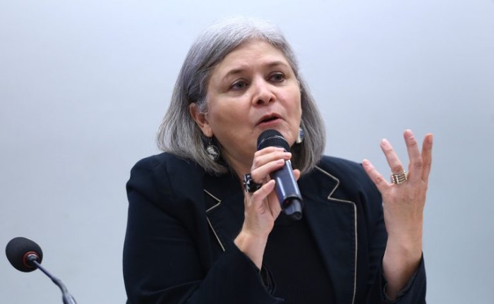 Denise Mota Dau: 
