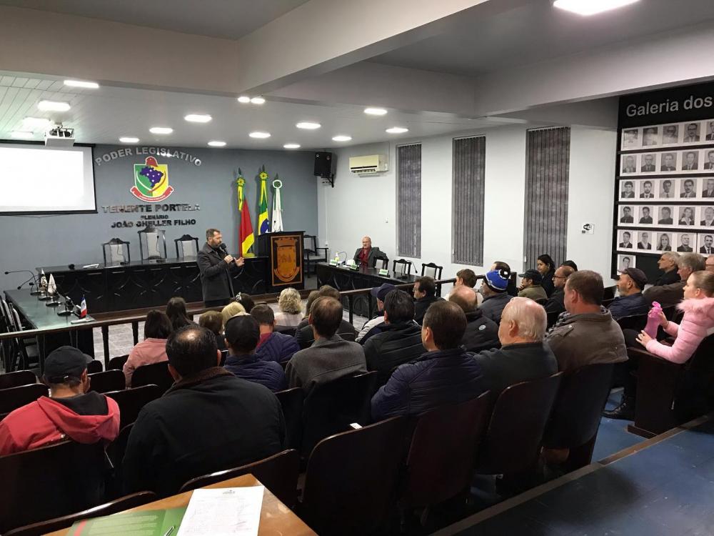 Reunião ocorreu na manhã desta segunda-feira, 19 (Foto: Cleber Tesche)