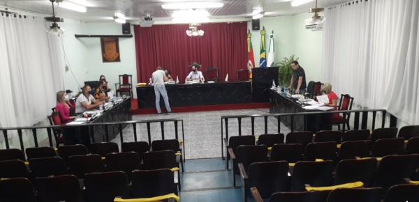 Vetos do prefeito Clairton Carboni foram mantidos (Foto: Reprodução)