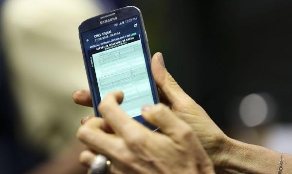 Aplicativo do Departamento Nacional de Trânsito foi desenvolvido para facilitar os serviços de trânsito para o cidadão (Foto: Marcelo Camargo/Agência Brasil)
