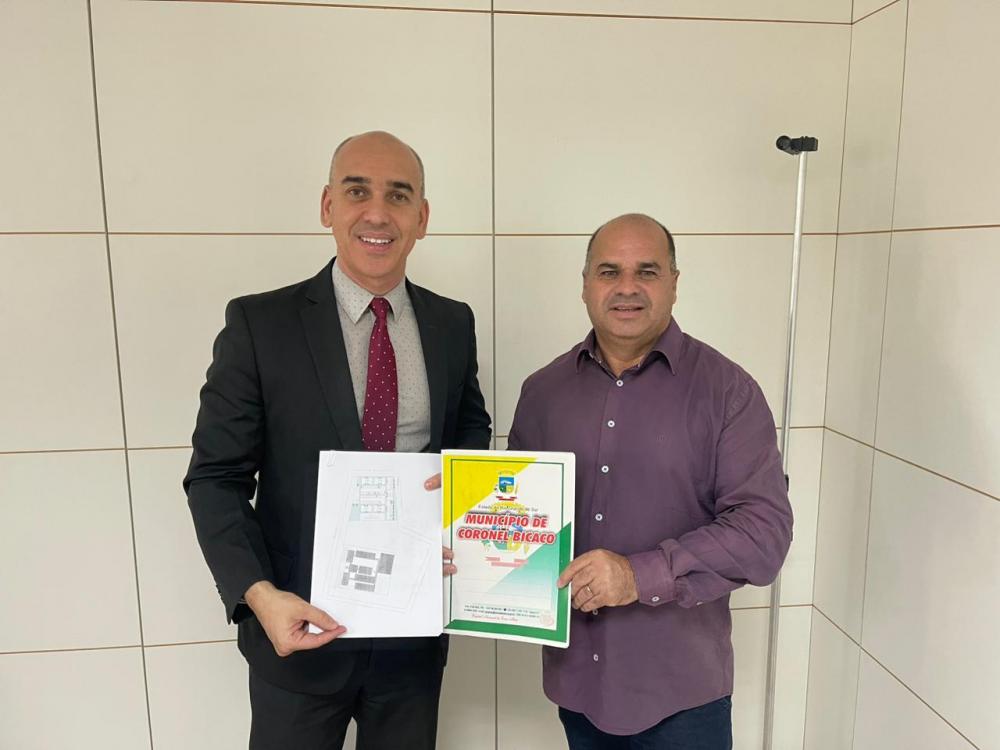 Prefeito buscou a demanda em visita a Brasília (Foto: Ascom de Coronel Bicaco)