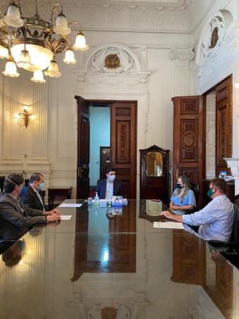 Prefeitos Nei de Braga, Rodrigo de Barra do Guarita e Prefeito eleito de Três Passos Arlei, em audiência na Casa Civil (Foto: Divulgação/Observador Rergional/Reprodução)