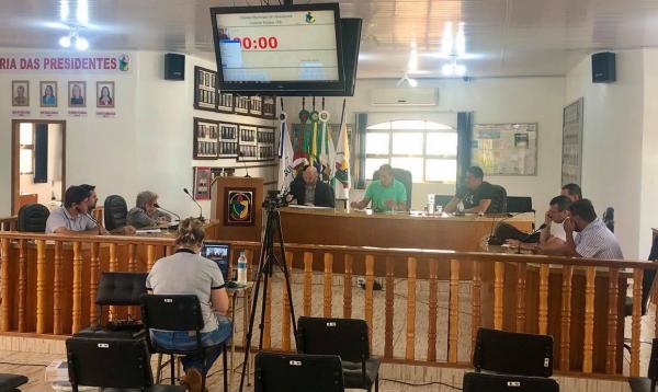 Presidente do Poder Legislativo assegurou que a proposta de emenda será apreciada em segundo turno no dia 21 deste mês (Foto: Diones Roberto Becker)