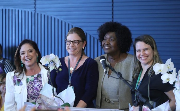 Deputadas Soraya Santos e Benedita da Silva participam de homenagem aos 10 anos da Secretaria da Mulher - (Foto: Bruno Spada/Câmara dos Deputados)