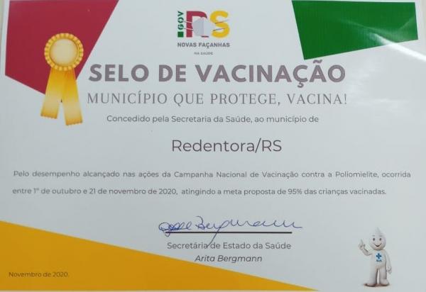 Selo é concedido pela secretária estadual da saúde (Foto: Ascom/Redentora)