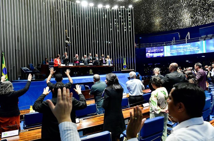 No Plenário do Senado, fiéis participam da sessão de homenagem, proposta pelo senador Izalci Lucas - Foto: Waldemir Barreto/Agência Senado