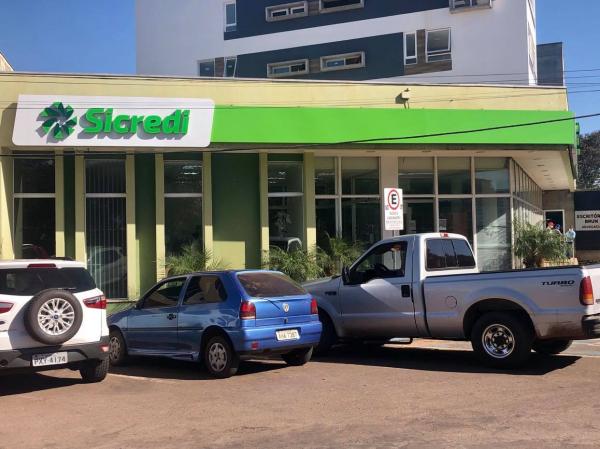 Sicredi, a exemplo das demais agências bancárias, terá atendimento diferenciado (Foto: Diones Roberto Becker)