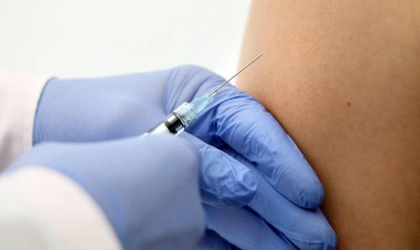 Farmacêuticas com vacinas na fase de testes final no Brasil pediram autorização da ANVISA para uso emergencial dos imunizantes (Foto: REUTERS/Imago Imagens)