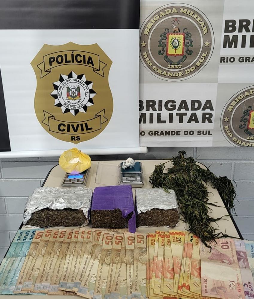 Drogas e materiais apreendidos na ação (Foto: 7º BPM)