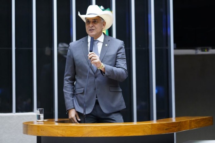 Marco Brasil: objetivo é melhorar eficiência e rentabilidade do setor agrícola - (Foto: Pablo Valadares/Câmara dos Deputados)