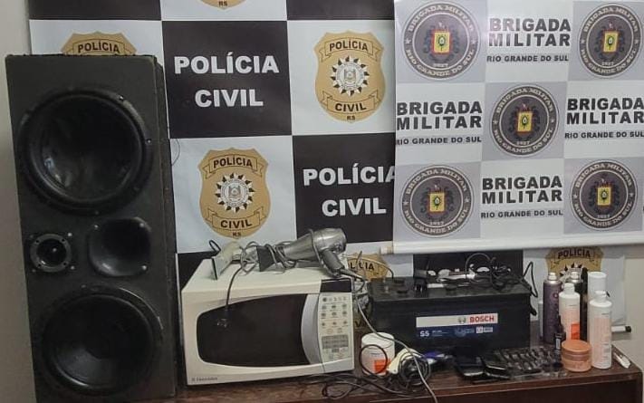 Materiais apreendidos em Campo Novo (Foto: Brigada Militar)