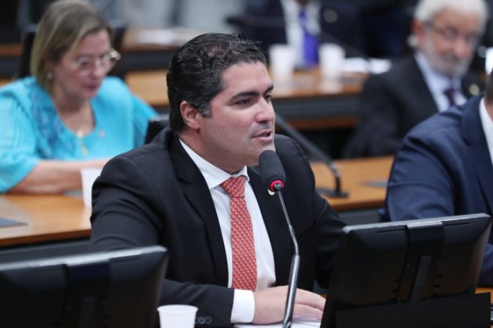 Newton Cardoso Jr, autor do projeto - (Foto: Bruno Spada/Câmara dos Deputados)