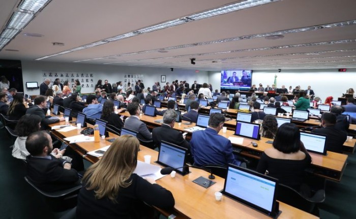 Três deputados apresentaram requerimento para ouvir José Rainha - (Foto: Bruno Spada/Câmara dos Deputados)