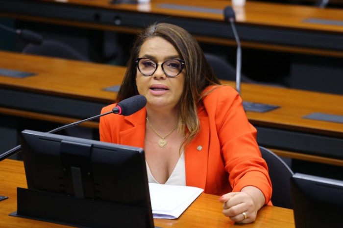 Helena Lima: 